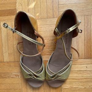 Sansha Dance Gold Suede shoes in Size 8.5